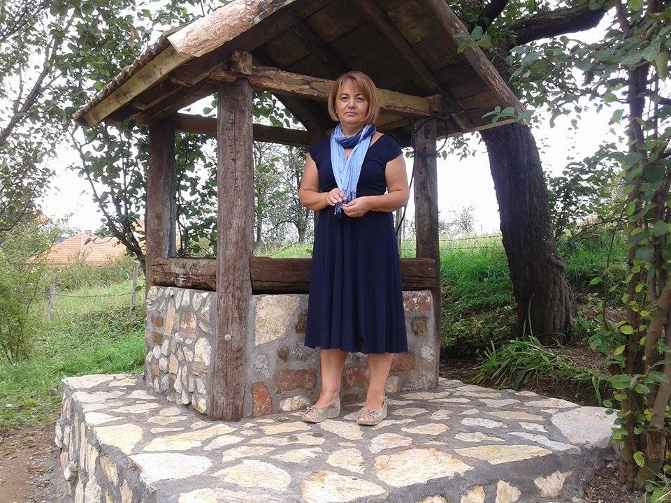 Zbog ljubavi prema Užicu na Mendinom brdu je obnovila "Belino sokače" kuću staru preko 100 godina u koju dolaze goste iz celog sveta Foto--privatni album R.J.