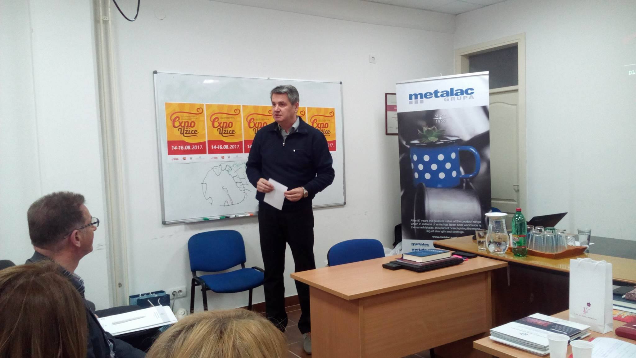 Vinko Ćuro, predsednik Upravnog odbora Međunarodnog foruma Perspektive na radionici u Užicu Foto--URP
