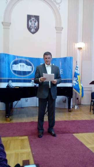 Nebojša Đuričić, direktor osnovne i srednje muzičke škole "Vojislav LAle Stefanović" na prvom koncertu povodom velikog jubileja u Užicu Foto--B.B.