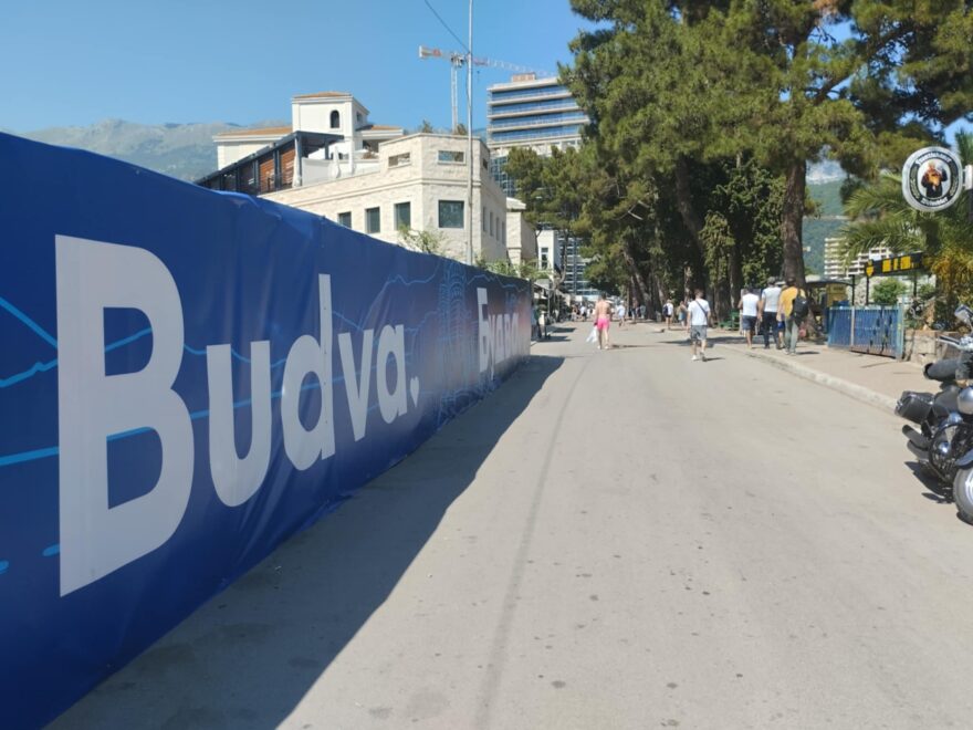 Novi režim saobraćaja u kontakt zoni Starog grada u Budvi