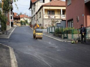 Kompletno rekonstruisana i asfaltirana Jug Bogdanove ulice