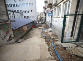 Počeli radovi na rekonstrukciji pešačke staze između OŠ”Nada Matić i Doma zdravlja”