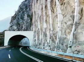 Od Požege do Kotromana 66 tunele i 27 mostova