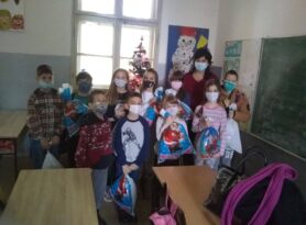 Meštani nastavljaju da daruju decu u školi u Gostinici