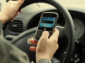 Korišćenje mobilnog i nevezan pojas duplo će se kažnjavati