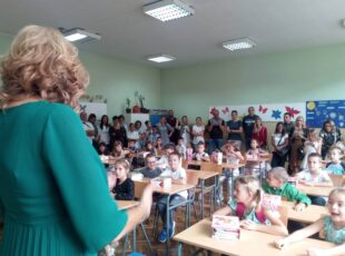 Počela isplata po 15 hiljada dinara za đake prvake sa teritorije grada Užica