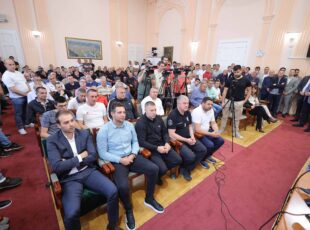 Zahvalnice za doprinos i angažovanje u gašenju požara na deponiji Duboko