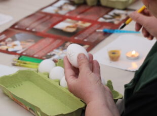 Najlepše šare nastale su tokom radionice “Vaskršnji čuvari” u Narodnom muzeju Užice