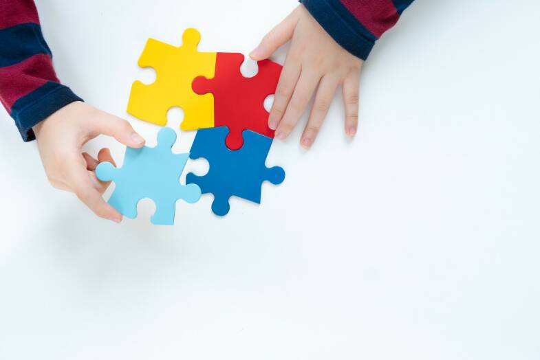 Problemi u ponašanju kod dece sa autizmom i kako se snaći sa njima?