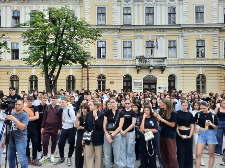 Užički gimnazijalci ponovo u blokadi