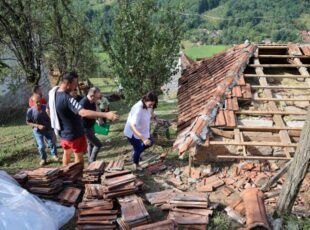 Gradonačelnica obišla meštane Drežnika koji su pretrpeli najveću štetu tokom nevremena