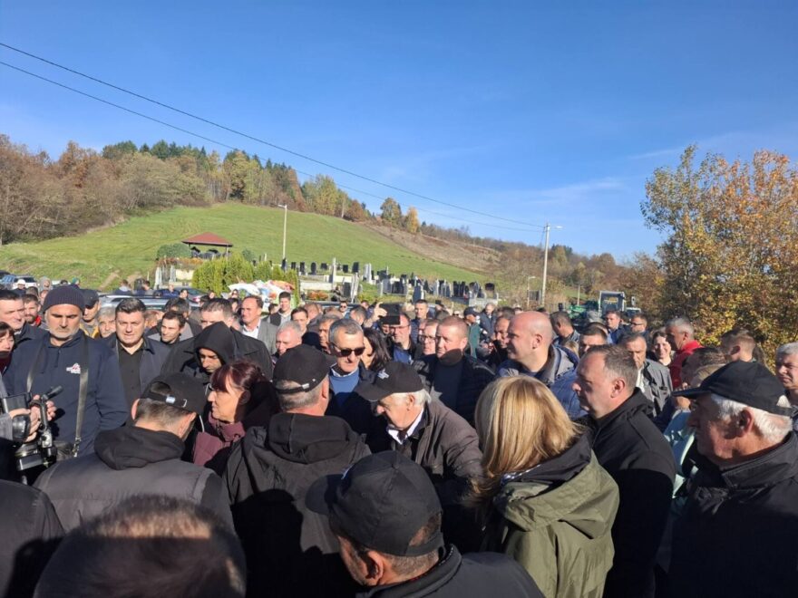 Blokirano i užičko smeće