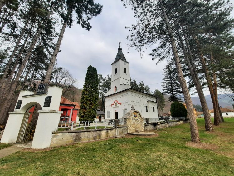 Obnova crkve u Rogačici