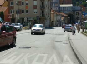 Učenici od sutra ponovo u školskim klupama