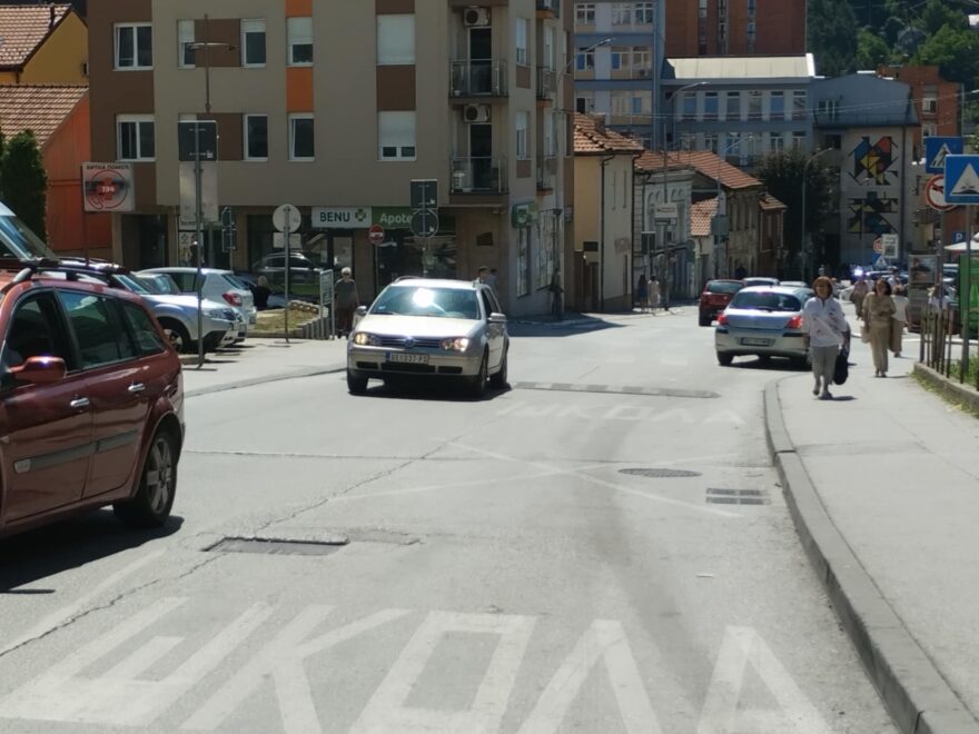 Učenici od sutra ponovo u školskim klupama