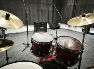 Ponovo radi muzički studio