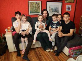 Gradonačelnica posetila devetočlanu porodicu Vrbić